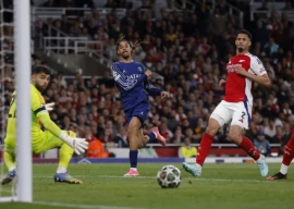 arsenal vs psg 0 1 demb l stuns gunners in ucl semi final