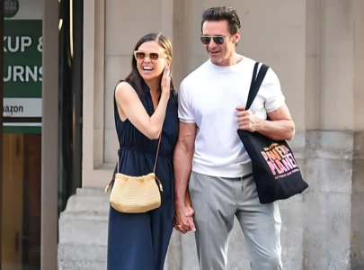 hugh jackson living with sutton foster as deborra lee furness files for divorce hugh jackson living with sutton foster as deborra lee furness files for divorce