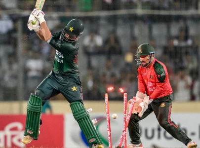 bangladesh take second t20i for first series win over pakistan