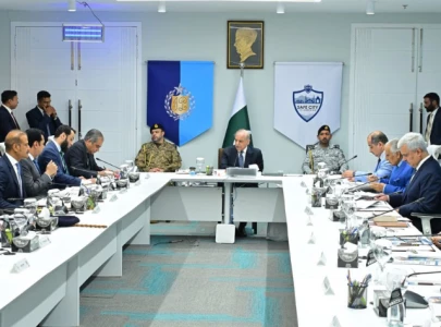 prime minister vows safe environment for chinese prime minister vows safe environment for chinese