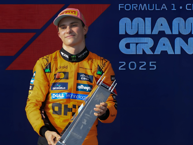 Oscar Piastri, McLaren win Formula1 Miami Grand Prix  tribune.com.pk