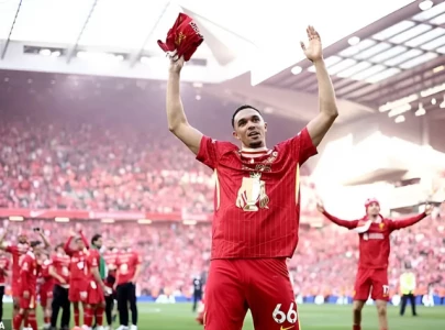 it s official trent alexander arnold to leave liverpool