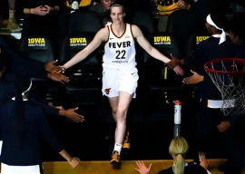 caitlin clark leads the pacers to 2 0 in pre season smashes wnba record