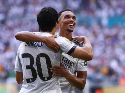 real madrid hold off juventus to reach quarters of fifa club world cup real madrid hold off juventus to reach quarters of fifa club world cup