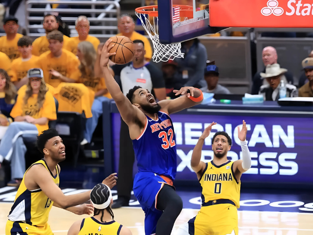 Knicks vs Pacers 106-100: Karl-Anthony Towns clutch as Knicks take Game 3 | The Express Tribune