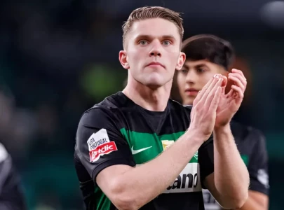 arsenal lead race for 60m striker gyokeres as manchster united lurking