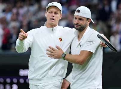 jannik sinner s wimbledon journey continues as grigor dimitrov retires hurt jannik sinner s wimbledon journey continues as grigor dimitrov retires hurt