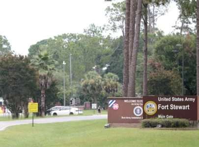 five soldiers injured in us base shooting