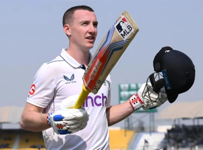 harry brook overtakes joe root to become no 1 test batter in icc rankings