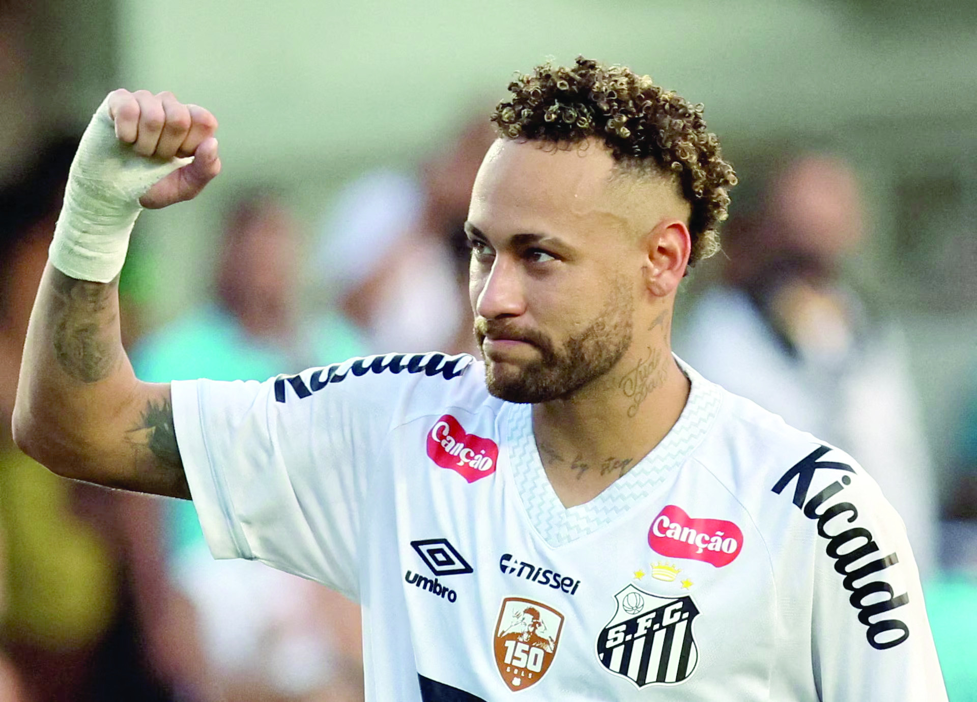 Neymar's injury raises uncertainty over Brazil national team return