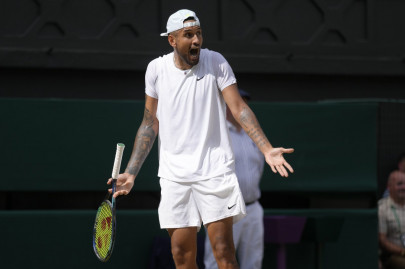wimbledon spectator threatens to sue kyrgios wimbledon spectator threatens to sue kyrgios