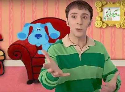 steve burns former blue s clues host delivers commencement speech