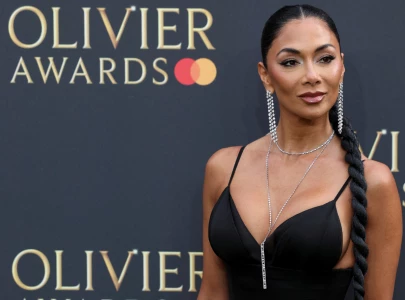 nicole scherzinger honors mother s heart health at aha red dress collection gala