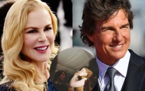 nicole kidman s iconic photo smoking with ex husband tom cruise goes viral nicole kidman s iconic photo smoking with ex husband tom cruise goes viral