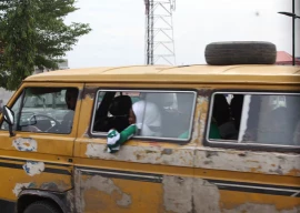 19 killed in nigeria wedding bus crash 19 killed in nigeria wedding bus crash