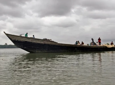 at least 25 dead after passenger boat overturns in nigeria at least 25 dead after passenger boat overturns in nigeria