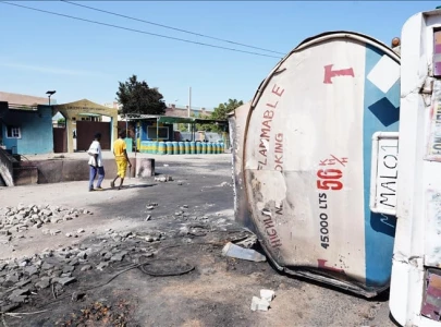 70 killed in nigeria as fuel truck explodes