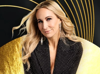 nikki glaser to host 2025 golden globes absolutely thrilled for the dream job