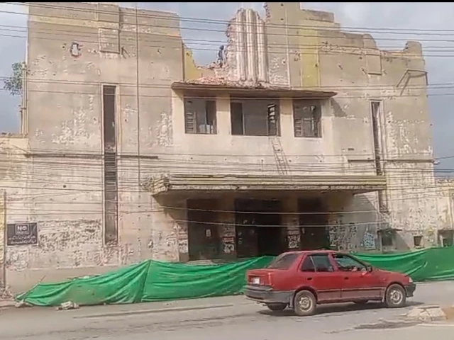 following a settlement between the parties and the end of litigation demolition began on friday to make way for an approved eight storey commercial plaza photo qaiser shirazi