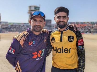 quetta gladiators beat peshawar zalmi by three runs in last ball thriller