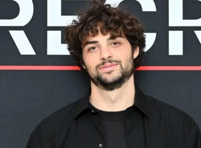 noah centineo sparks concern with dramatic new look at warfare premiere