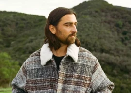 noah kahan secretly marries longtime girlfriend in vermont noah kahan secretly marries longtime girlfriend in vermont