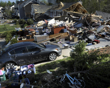 deadly storm 44 dead in wake of us tornadoes