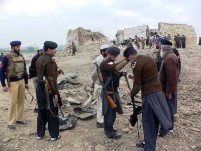 mortars across afghan border kill five in pakistan official