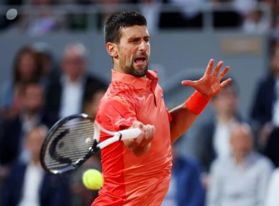 djokovicis looking at all cures