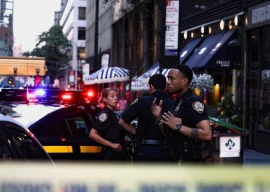 manhattan shooting kills four suspect takes own life