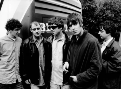 oasis fans scammed out of 2 million in fake ticket fiasco ahead of reunion tour