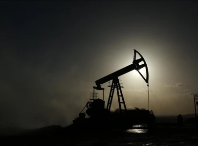 oil prices weaken on demand concerns