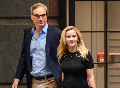 reese witherspoon tours 13m nyc apartment with boyfriend amid nyu move rumors