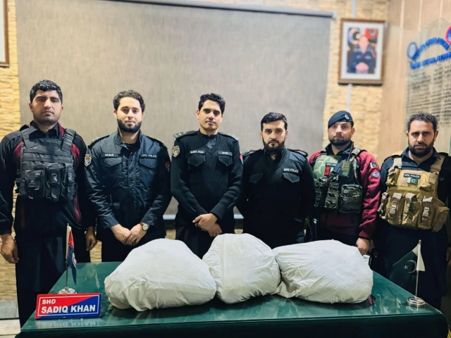 Jamrud police seize 60kg opium after shootout at checkpoint