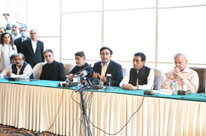 calls for pm s resignation rise to a crescendo calls for pm s resignation rise to a crescendo