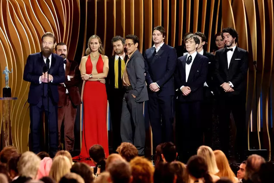 oppenheimer steamrolls toward oscars with sag award wins oppenheimer steamrolls toward oscars with sag award wins