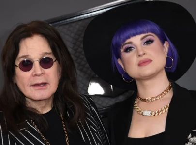 kelly osbourne pays tribute to ozzy osbourne after his death with black sabbath lyrics kelly osbourne pays tribute to ozzy osbourne after his death with black sabbath lyrics