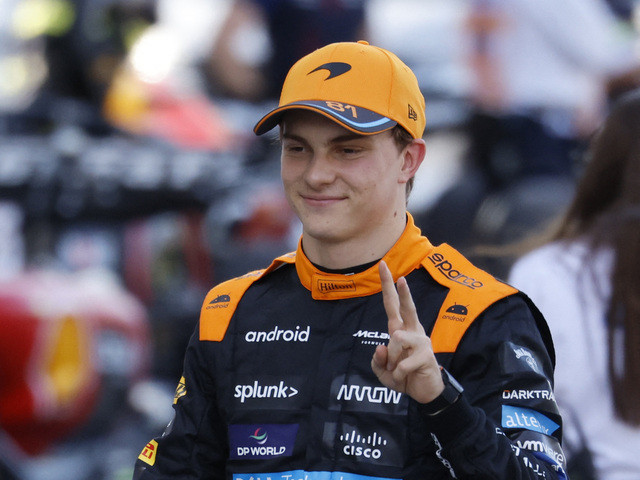 oscar piastri thanks fan for good luck 5 note after first grand prix win oscar piastri thanks fan for good luck 5 note after first grand prix win