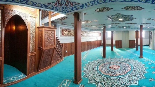 the mosque was renovated using calligraphy gold leaves decorative motifs and embroidery photo aa the mosque was renovated using calligraphy gold leaves decorative motifs and embroidery photo aa