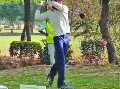 ahmed zubair share first day lead