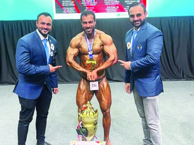mr universe mr world rameez ibrahim khan l with pakistani participant jawwad ahmed c and a team official at the global powerlifting bodybuilding international in dubai photo courtesy rik page mr universe mr world rameez ibrahim khan l with pakistani participant jawwad ahmed c and a team official at the global powerlifting bodybuilding international in dubai photo courtesy rik page