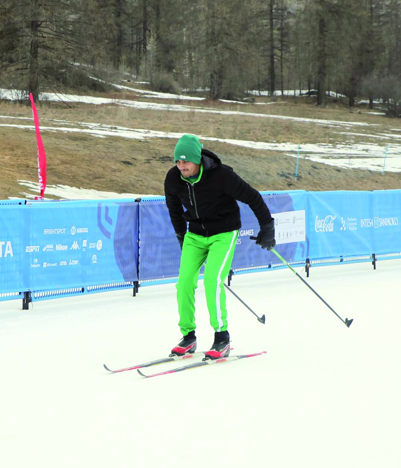 pakistan s muneeb ur rehman in action during the 50 metres cross country skiing event at the 12th special olympics winter games being held in turin italy photo sop