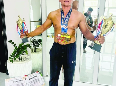 bodybuilder furqan bags gold bronze in dubai bodybuilder furqan bags gold bronze in dubai