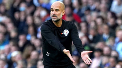 guardiola rues refereeing decisions in loss guardiola rues refereeing decisions in loss