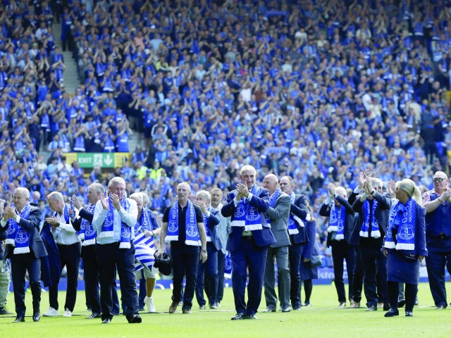 former players including neville southall and adrian heath walk on the pitch during a commemorative ceremony after the last match for the men s team at goodison park photo reuters former players including neville southall and adrian heath walk on the pitch during a commemorative ceremony after the last match for the men s team at goodison park photo reuters