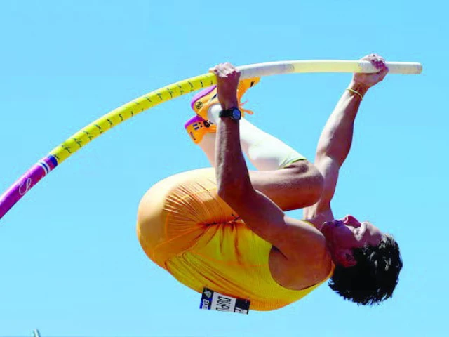 armand mondo duplantis wins the pole vault at 19 8 1 4 feet 6 00m during the 50th prefontaine classic at hayward field photo kirby lee
