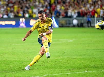 ronaldo gets hong kong hero s welcome ronaldo gets hong kong hero s welcome