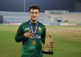 maaz sadaqat wins asia cup 2025 player of the tournament award maaz sadaqat wins asia cup 2025 player of the tournament award