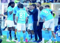 napoli coach antonio conte speaks to his players during a break in play against lecce at stadio via del mare lecce italy on may 3 photo reuters