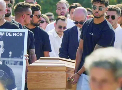 neves serves as pallbearer at jota funeral